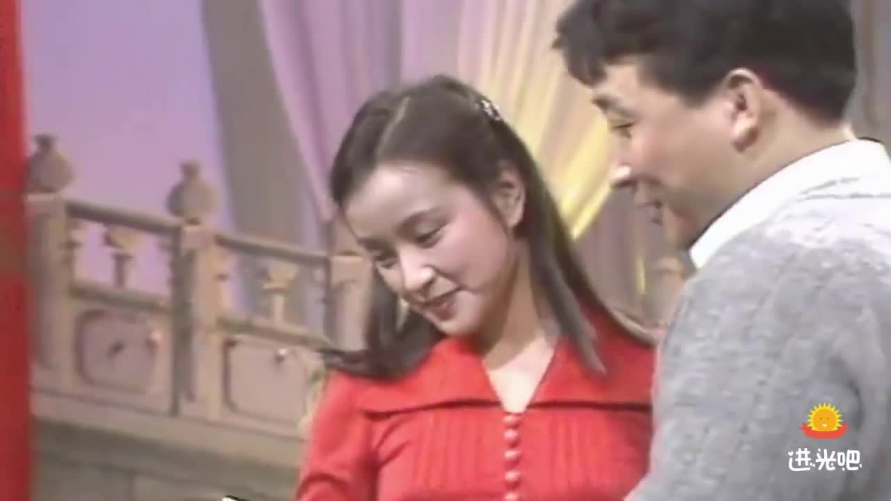 #春晚#83年春节晚会刘晓庆猜谜晚会(打一字