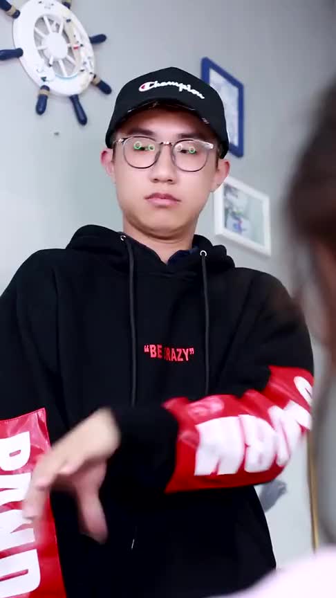 这个国家将汉语定位官方语言, 并声称我爱中国