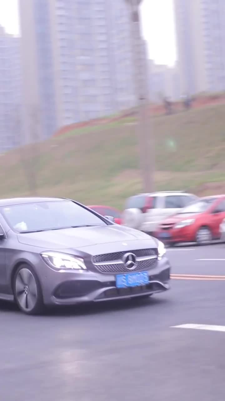 美女痛经痛到吐,男票却不能理解!最后的结局亮