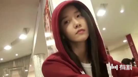 #李易峰林允儿#李易峰林允儿同台互夸,最后还